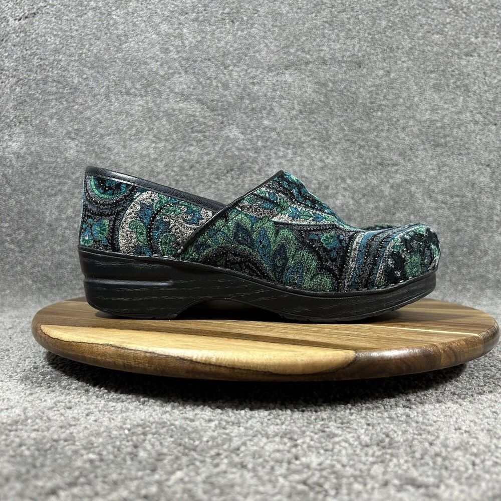 Dansko Vegan Women’s Size EU 39 US 8.5 Green Paisley Tapestry Slip On Clog Shoes